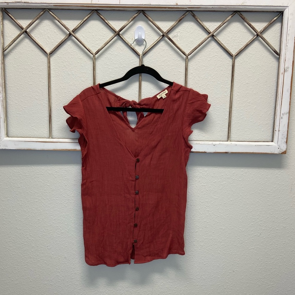 Lily White size S top